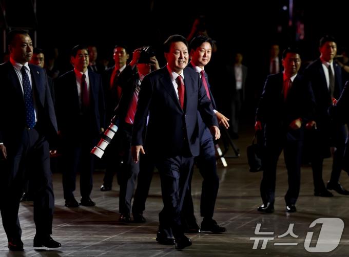 [사진] 국민의힘 전당대회 축사 마친 윤석열 대통령