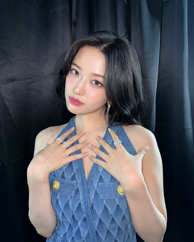 사진=안유진 인스타그램