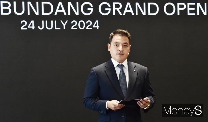 [머니S포토] 람보르기니 분당 오픈, 환영사 전하는 권혁민 대표
