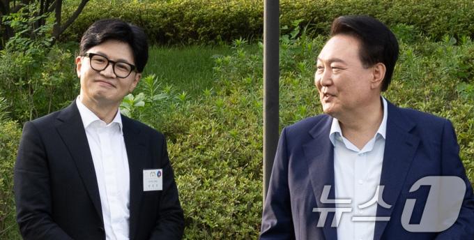 [사진] 尹·한동훈, '화합의 만찬' 시작