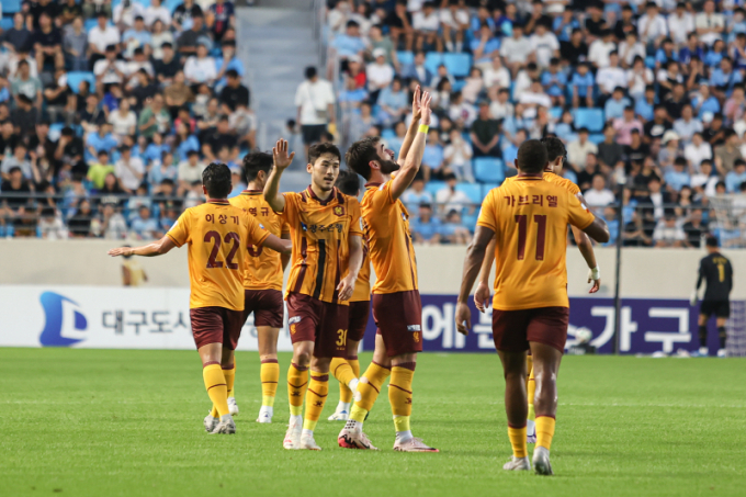 지난 7월21일 K리그1 24라운드 대구전 광주FC 베카가 득점 세레머니를 펼치고 있다./사진=광주FC