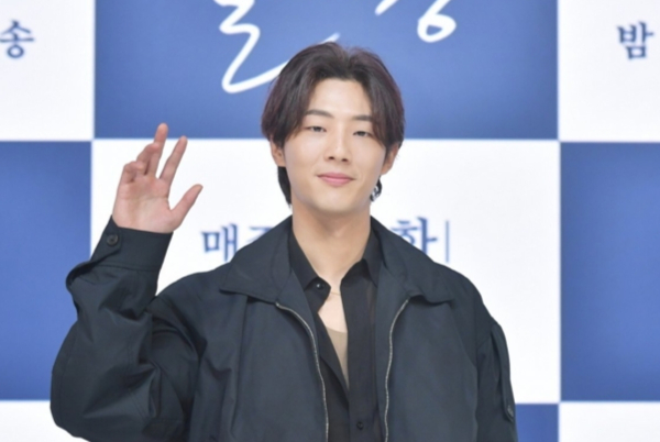KBS2 드라마 '달이 뜨는 강'의 제작사 빅토리콘텐츠가 학교폭력 논란으로 하차했던 배우 지수(본명 김지수)의 옛 소속사 키이스트를 상대로 낸 손해배상 청구 소송에서 일부 승소했다./사진=KBS 제공