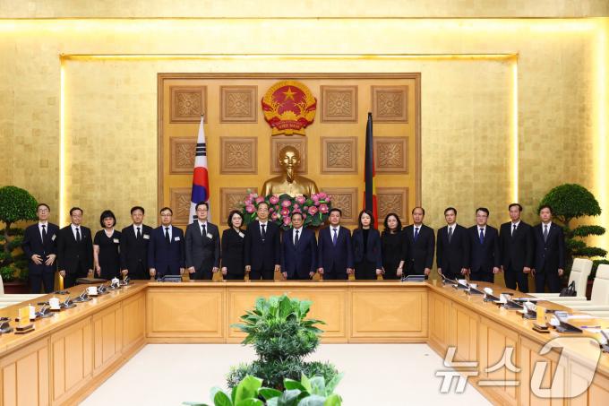 [사진] 베트남 총리실 찾은 한덕수 국무총리