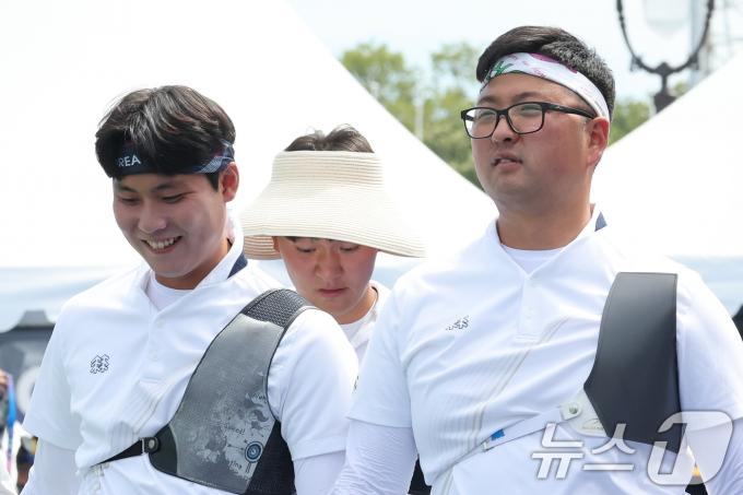 [사진] 男 양궁 대표팀 '위풍당당'
