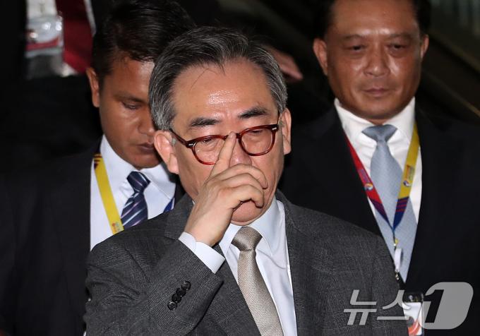 [사진] ARF 외교전 '고심'