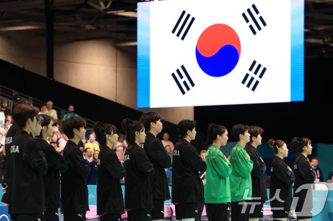 [사진] 승리의 결의 다지는 대한민국 핸드볼 대표팀