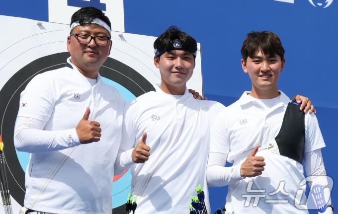 [사진] 대한민국 양궁 대표팀 '우리가 해냈다'