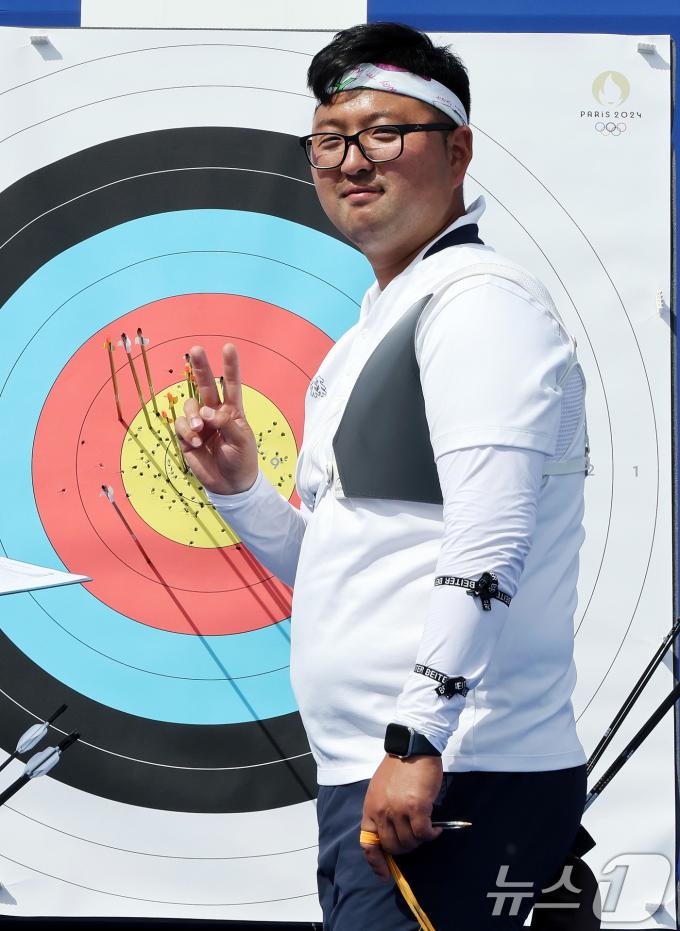 [사진] 김우진, 승리의 브이
