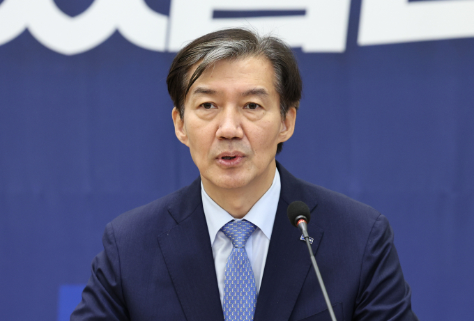 조국 조국혁신당 대표가 전날 부결된 채상병 특검법을 두고 윤석열 대통령 수사외압 특검법으로 가야한다고 주장했으며 국민의힘 측에서 계속해서 이탈표가 발생할 것이라고 주장했다. 사진은 이날 서울 여의도 국회에서 열린 최고위원회에서 조국 조국혁신당 대표가 발언하는 모습. /사진=뉴스1