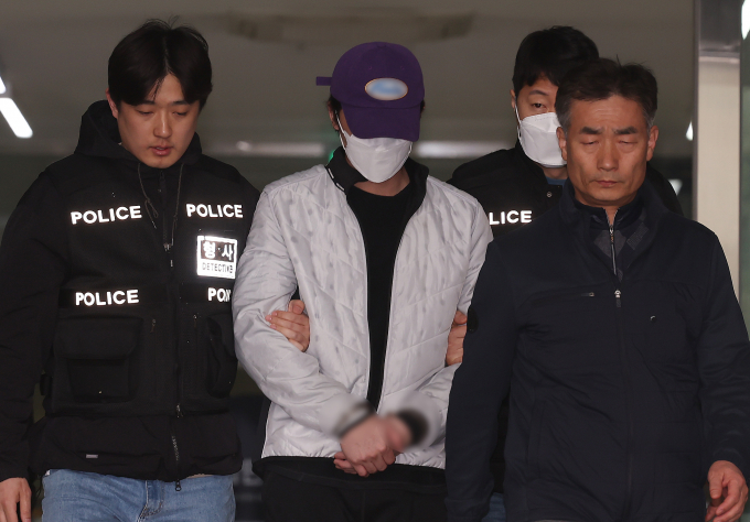 마약 투약 혐의를 받는 국가대표 출신 전 프로야구 선수 오재원이 1심에서 실형을 선고받았다. 사진은 지난 3월 마약 투약 혐의로 체포된 전직 프로야구 선수 오재원. /사진=뉴스1