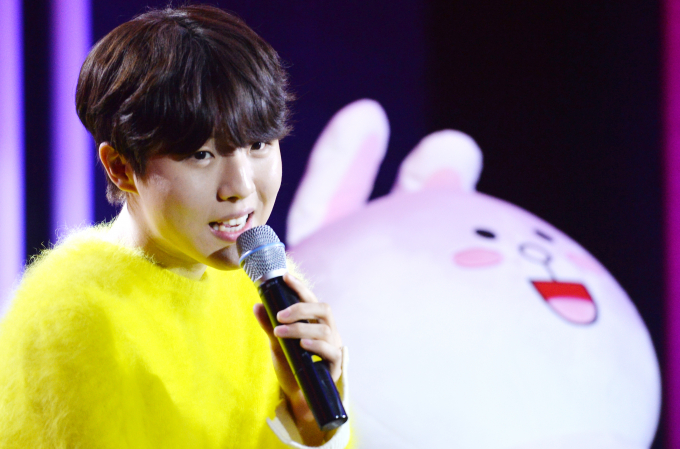 싱어송라이터 유승우가 군 복무를 위해 훈련소에 입소한다. 사진은 지난 2016년 2월 서울 강남구 신사동 M콘서트홀에서 진행된 미니앨범 'Pit a Pat' 발매 쇼케이스에 참석한 싱어송라이터 유승우. /사진=머니투데이