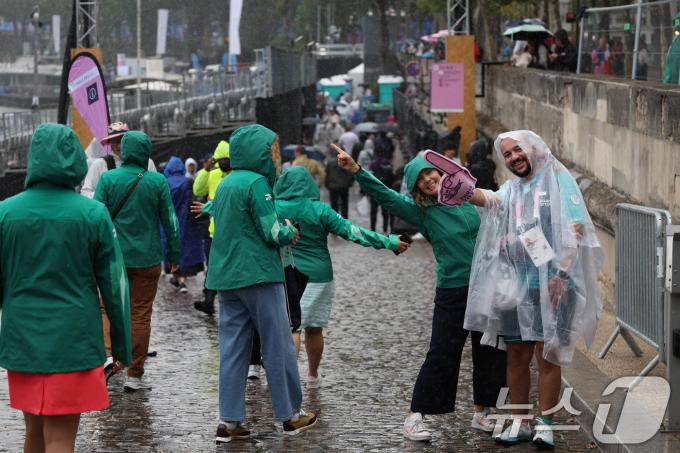 [사진] 모두가 즐거운 파리올림픽 개회식