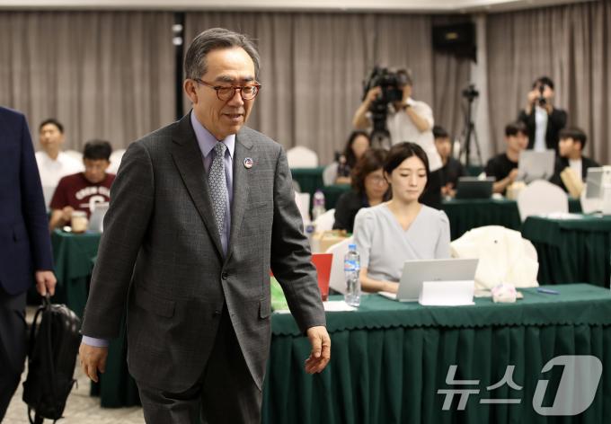 [사진] '아세안 외교전' 마친 조태열 외교장관