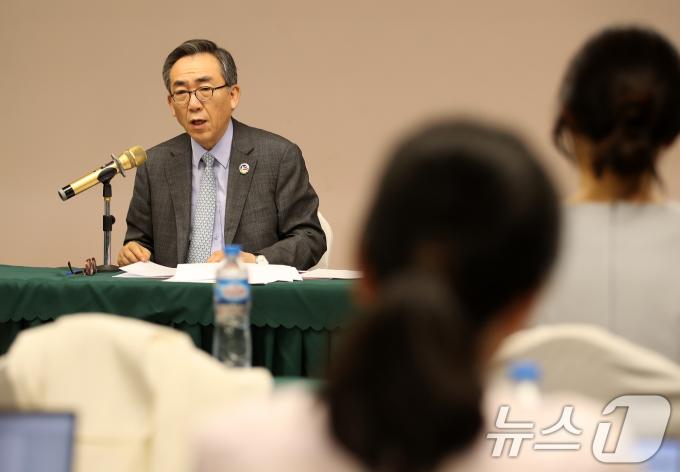 [사진] 기자간담회 발언하는 조태열 외교장관