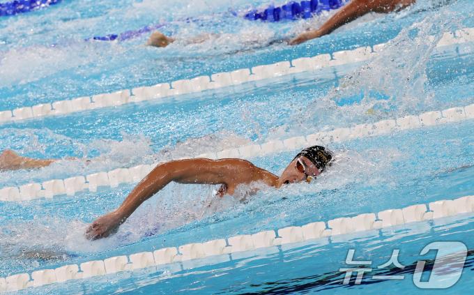 [사진] 김우민, 400M 예선서 7위 기록…결선 진출 성공