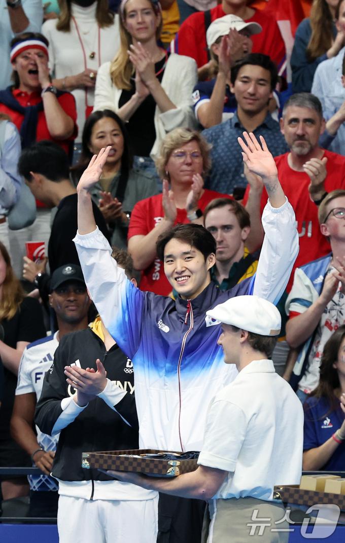 [사진] 400M 자유형에서 동메달 차지한 김우민