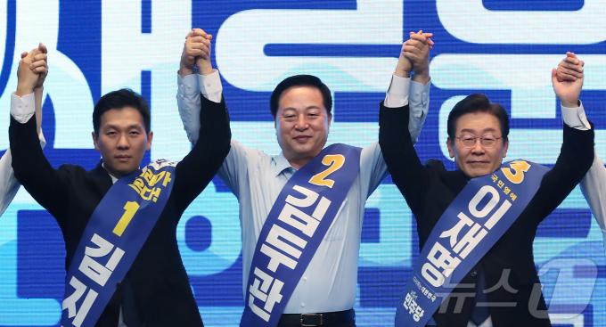 [사진] 민주당 충남 당대표 경선… 이재명 88.8% 김두관 9.2%