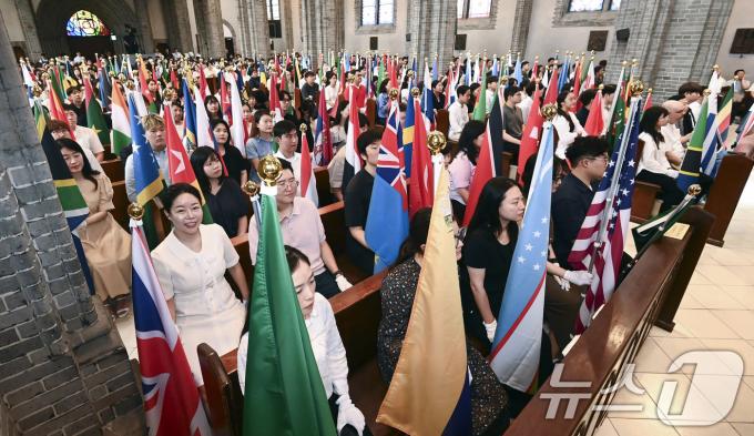 [사진] 2027 서울 세계청년대회(WYD) 발대식 기수단