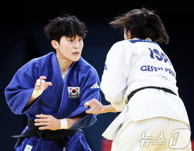 [사진] 정예린 '날선 눈빛'