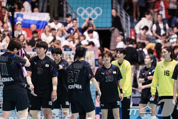 [사진] 대한민국 여자핸드볼 대표팀 '아쉽다'