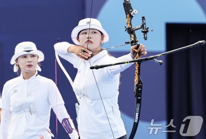 [사진] 임시현 '준결승전 조준완료'