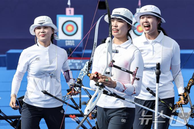 [사진] 대한민국 여자 양궁대표팀 '10연패 달성'