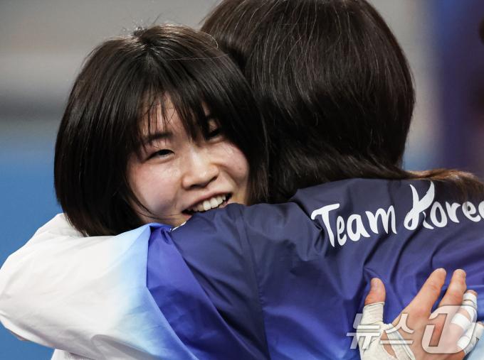 [사진] 기뻐하는 허미미
