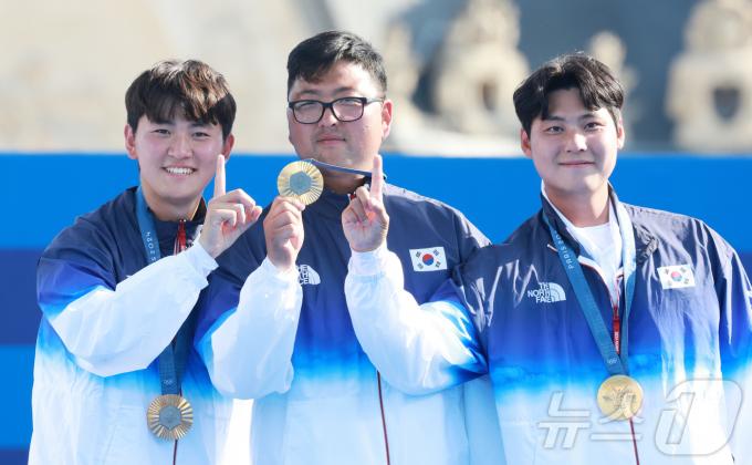 [사진] 남자 양궁대표팀, 101번째 금메달!