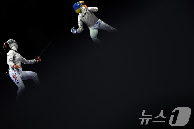 [사진] 빈 틈 노리는 최세빈