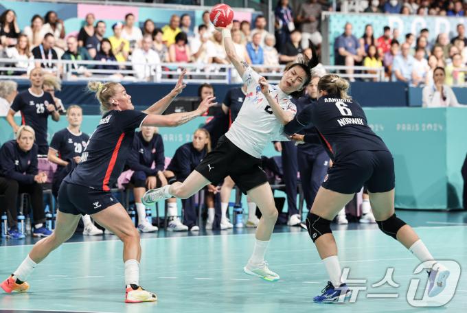 [사진] 강경민 '너무하네'