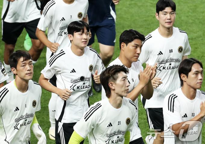 [사진] 쇼케이스 앞둔 양민혁
