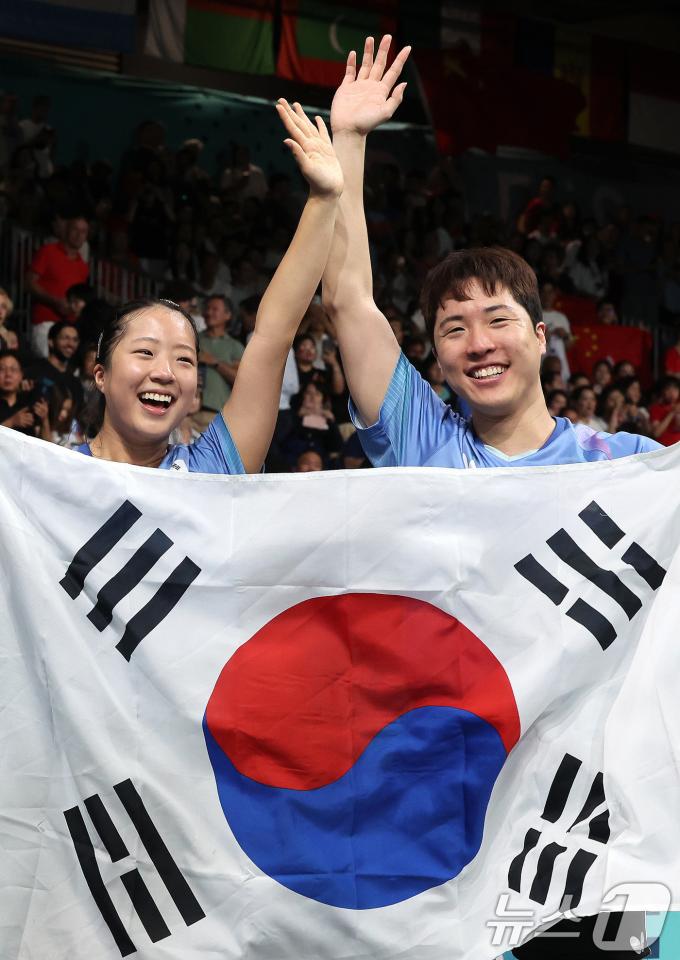 [사진] 환상의 호흡 만든 신유빈·임종훈