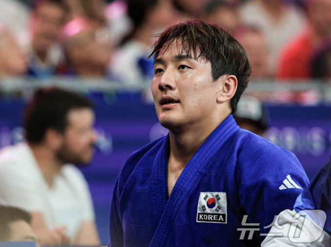 [사진] 이준환 '아쉬운 경기를 뒤로하고'
