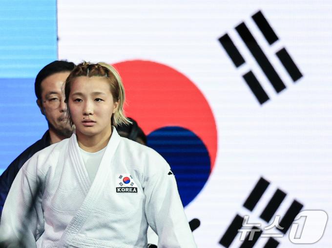 [사진] 김지수 '위풍당당한 입장'