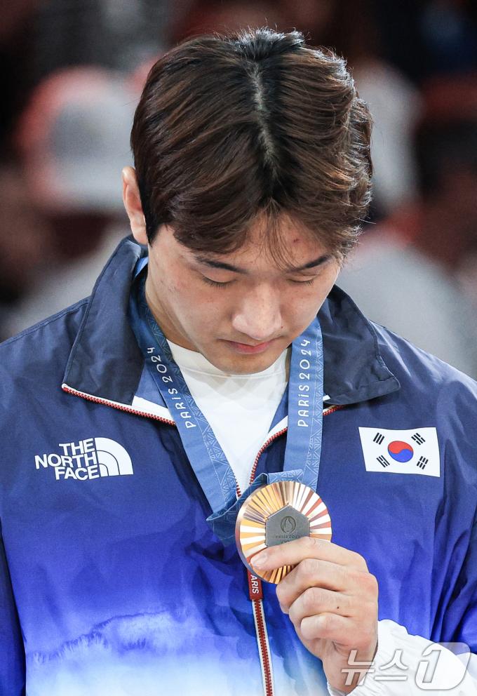 [사진] 4년 뒤 기약하는 이준환