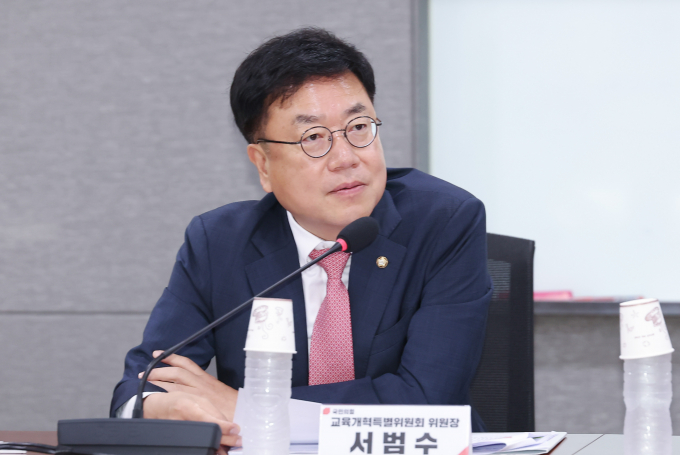 서범수 국민의힘 사무총장이 한동훈 국민의힘 당대표에게 새로운 출발을 위해 당대표가 임명권을 가진 당직자들에게 일괄사퇴를 해달라는 의견을 전했다고 밝혔다. 사진은 서 사무총장이 지난달 12일 서울 여의도 국회 의원회관에서 열린 교육개혁 추진 관련 당·정간담회에서 인사말을 전하는 모습. /사진=뉴스1