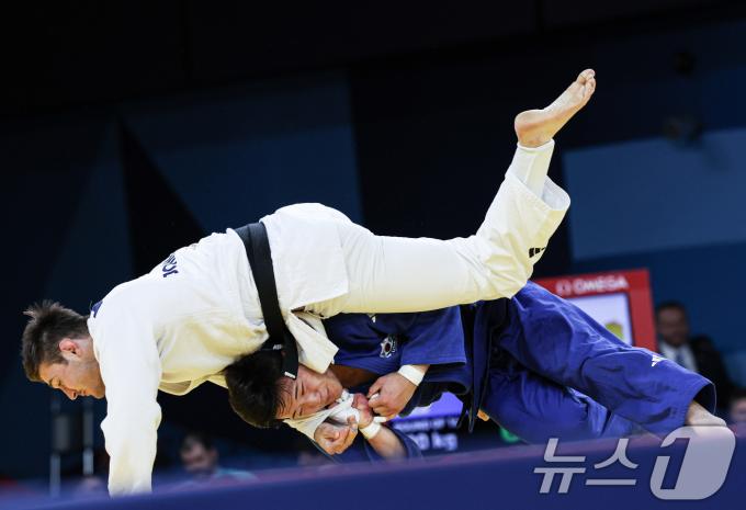 [사진] 16강전 경기 펼치는 한주엽