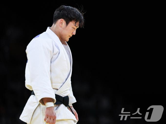 [사진] 한주엽 '아쉬운 발걸음'