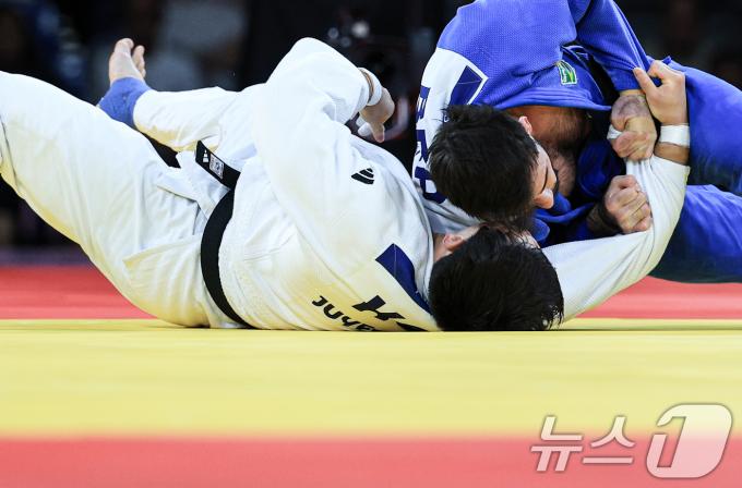 [사진] 한주엽 '버텨야 한다'
