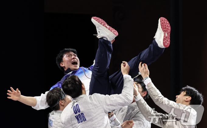 [사진] '대한민국 해냈다'
