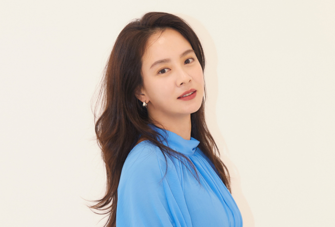  배우 송지효가 광고 모델료 약 10억원을 전 소속사로부터 아직도 정산받지 못했다. /사진=크리에이티브그룹아이엔지 제공