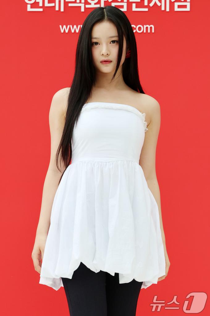 [사진] 뉴진스 하니, 오늘 컨셉은 시크함