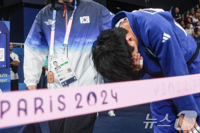 [사진] 윤현지 '아쉬운 패배'