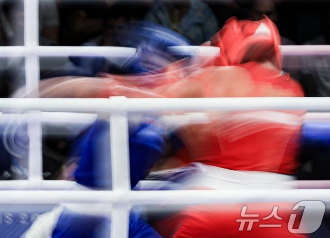 [사진] 상대 빈틈 파고드는 北 방철미