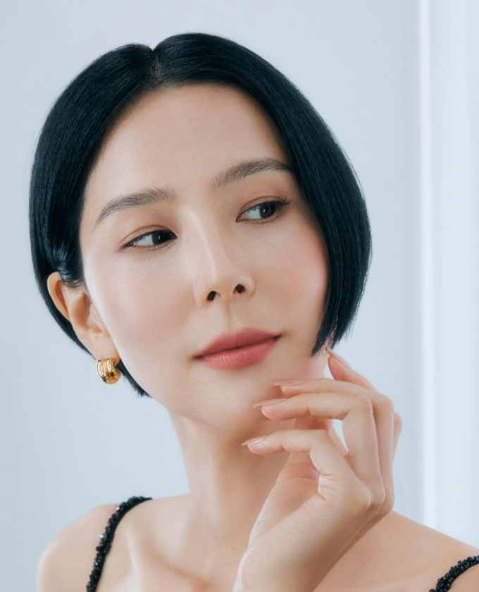 김나영, 매혹적인 메이크업 룩…'어떤 립 컬러도 찰떡 소화'