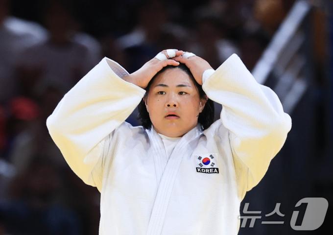 [사진] 아쉬워하는 김하윤