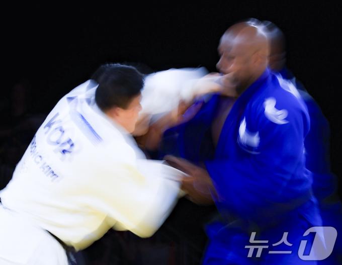 [사진] 김민종 '빠르게'