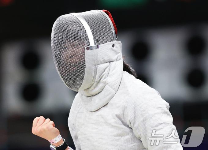 [사진] 주먹 불끈 쥔 최세빈