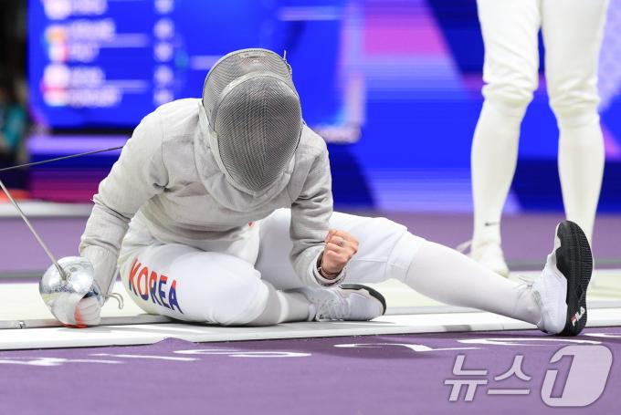 [사진] 윤지수의 포효