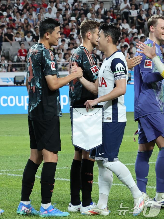 [사진] 적으로 만난 김민재·손흥민